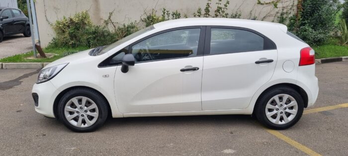 Kia rio - immagine 6