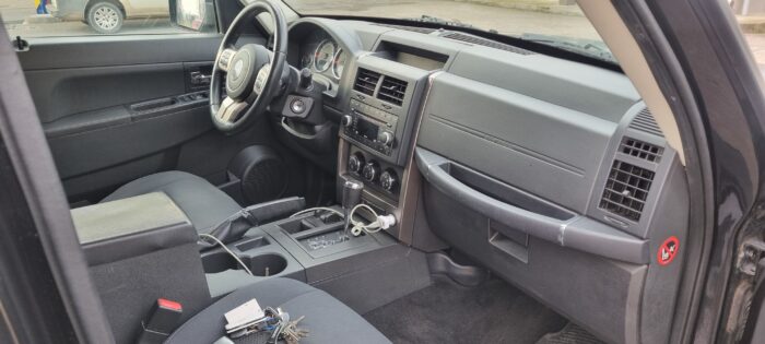 Jeep cherokee 4x4 automatico - immagine 9
